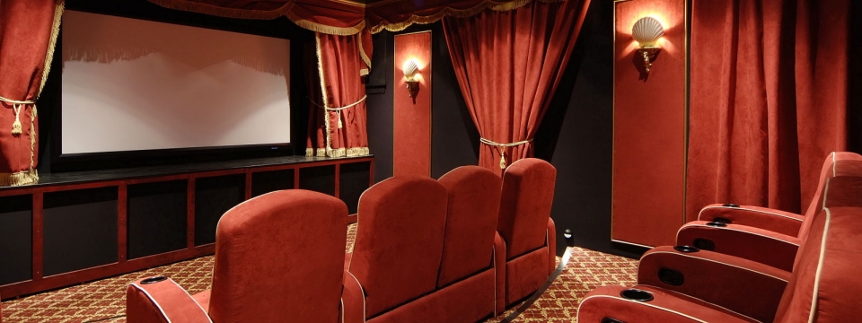 entrepreneur renovation sous-sol cinema maison montreal